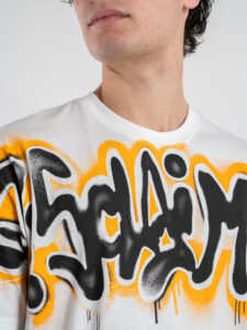 DISCLAIMER T-shirt con stampa scritta graffiti 25EDS55000 Bianca (5)