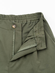 ESTASI Pantalone leggero gamba larga con elastico in vita YAMAL Verde Militare (3)