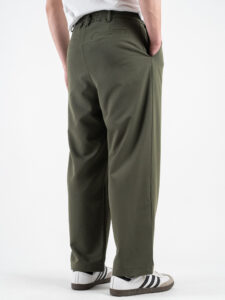 ESTASI Pantalone leggero gamba larga con elastico in vita YAMAL Verde Militare (8)