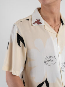 OVER-D Camicia a mezza manica in fantasia con collo bowling OE1S2S5C29 Beige (5)