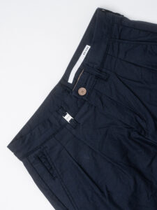 SEINSE Pantalone leggero morbido con pences PSE1349 Blu Navy (1)
