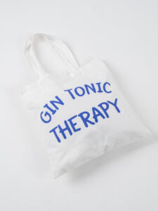 SUPERCULTURE Borsa mare in tela con stampa GIN TONIC THERAPY BAG01 Bianca (5)