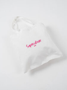 SUPERCULTURE Borsa mare in tela con stampa GIN TONIC,MUSICA E VISTA MARE BAG04 Bianca (1)