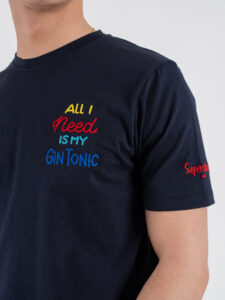 SUPERCULTURE T-shirt in cotone con stampa e ricamo ALL I NEED IS MY GIN TONIC Blu (4)