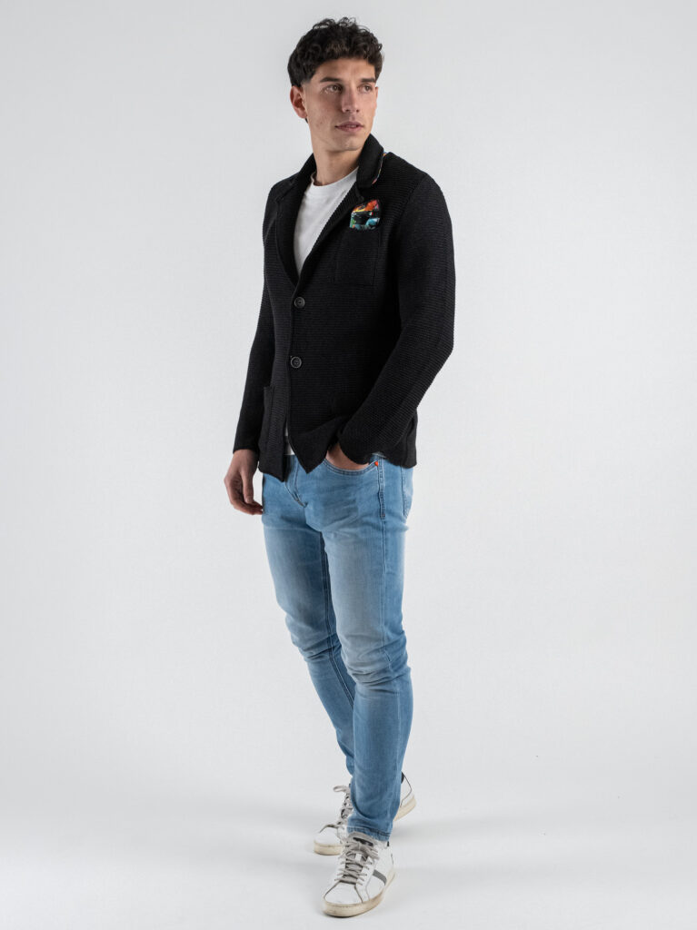 V2 Giacca in maglia Links in cotone con taschino GULNK Nero 2 Outfit