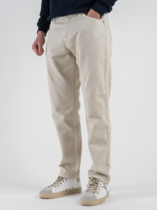 V2 Jeans regular con tasca sul retro in fantasia vespe JTCLS Sabbia (2)