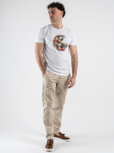V2 T-shirt basica con ricamo pac-man fiori TUBI09 Bianco (2)