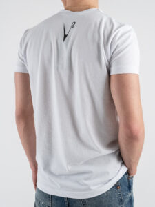 V2 T-shirt basica con ricamo pac-man piume colorate TUBI23 Bianco (2)