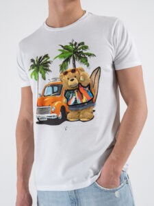 V2 T-shirt basica con stampa orso in vacanza TUBITED23 Bianco (4)