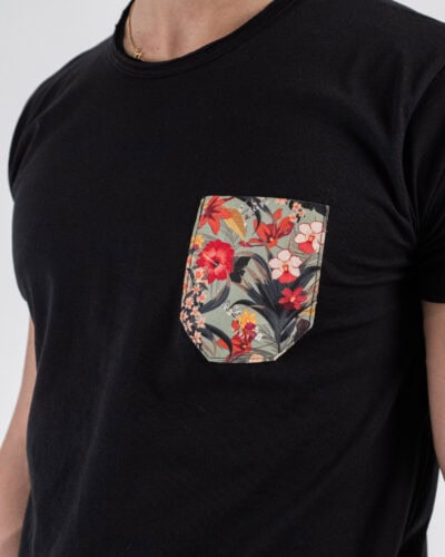 V2 T shirt basica con taschino fiori TUNE09 Nera 4 Nuovi Arrivi