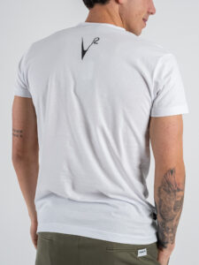 V2 T-shirt basica con taschino floreale TUBI11 Bianca (1)