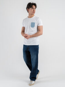 V2 T-shirt basica con taschino jeans azzurro TUBI25 Bianca (4)