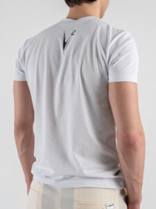 V2 T-shirt basica con taschino palma tropicale TUBI18 Bianca (1)