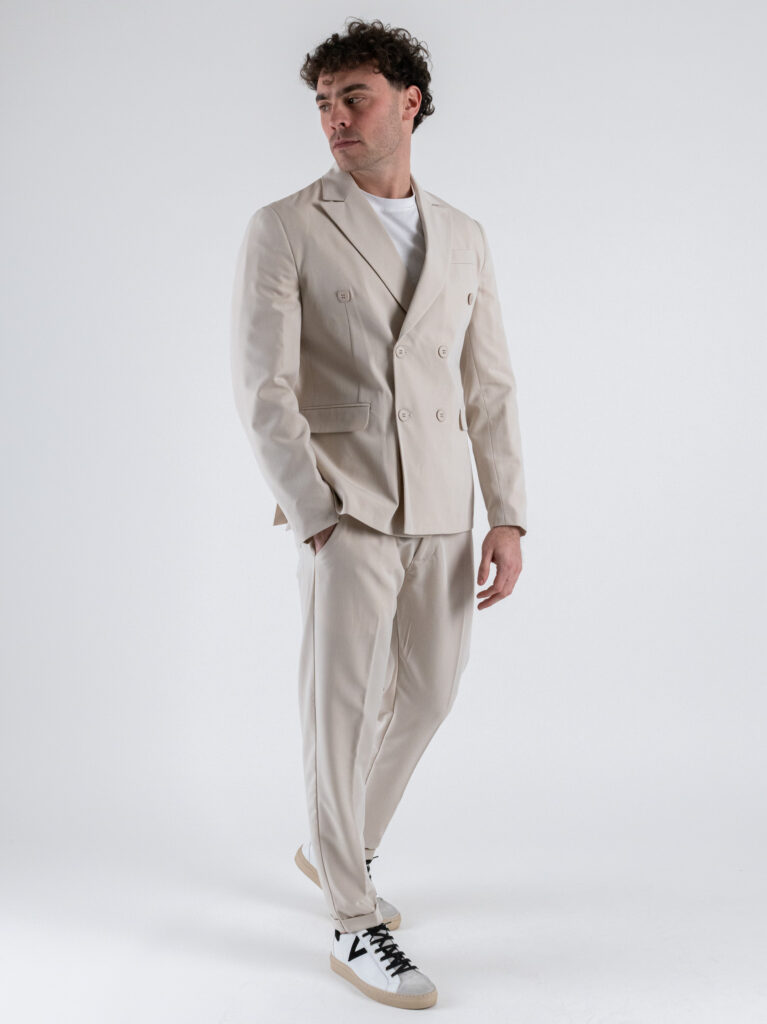 Abito intero leggero in poliviscosa con giacca doppiopetto e pantalone slim fit ASTON VILLA Beige 1 Abiti