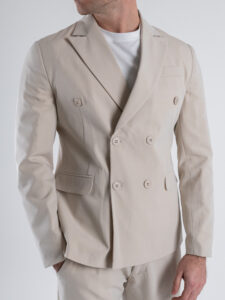 Abito intero leggero in poliviscosa con giacca doppiopetto e pantalone slim fit ASTON VILLA Beige (2)