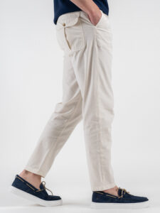 BERNA Pantalone in misto lino morbido con pinces 251108 Latte (4)