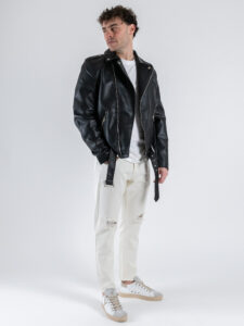 Biker in ecopelle con tasche e zip L971 Nero (2)