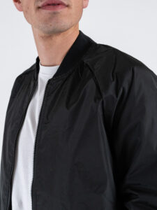 Bomber in tessuto tecnico con inserti in maglia L999 Nero (5)
