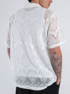 Camicia con collo a V mezza manica in fantasia traforata P2728 Bianco (1)
