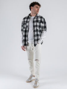 Camicia scozzese con strappi e doppia manica CS2481 Nera (2)