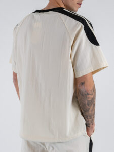 Coordinato corto con stampa t-shirt over + bermuda con coulisse XT2046 Panna (6)