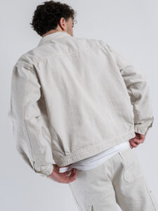 Coordinato in denim con Giacchetta croppata + Pantalone work M5197 Beige (9)