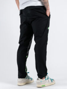 DISCLAIMER Pantalone con coulisse in gabardine con stampa graffiti 25EDS54898 Nero (1)