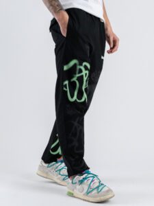 DISCLAIMER Pantalone con coulisse in gabardine con stampa graffiti 25EDS54898 Nero (4)