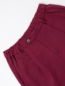 ESTASI Pantalone leggero con gamba morbida ed elastico in vita SANE’ EST Bordeaux (2)