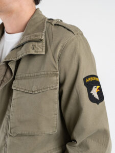 ONLY&SONS Sahariana con patch militari e su manica sinistra 22034302 GEO Olive Night (4)