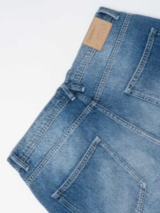 OVER-D Jeans carrot azzurro senza rotture D04 Azzurro (1)