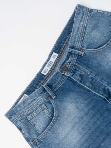 OVER-D Jeans carrot azzurro senza rotture D04 Azzurro (3)