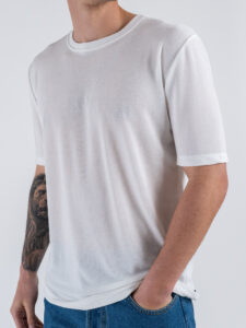 OVER-D T-shirt mezza manica in tessuto cangian T63 Panna (4)