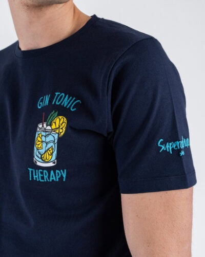 SUPERCULTURE T shirt in cotone con stampa e ricamo GIN TONIC THERAPY A1115 Blu 2 Nuovi Arrivi