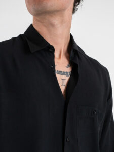 BLACKSUNDAY Camicia in viscosa con colletto e tasca frontale MISTICA Nera (4)