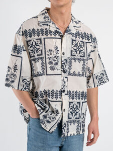 Camicia con collo a V mezza manica in fantasia L815245 Blu (3)