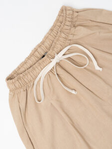 Coordinato giacchetta cropped + Pantalone baggy fit e coulisse ISA Beige (2)