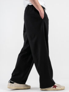 Coordinato giacchetta cropped + Pantalone baggy fit e coulisse ISA Nero (9)