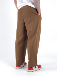 ESTASI Pantalone leggero gamba larga con elastico in vita YAMAL Cioccolato4
