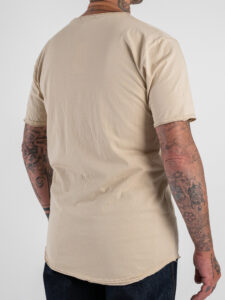 ESTASI T-shirt tinta unita a taglio vivo VENERE Sabbia (6)