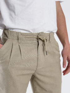 ONLY&SONS Bermuda in misto lino con pences e coulisse LEO 22029244 Chinchilla (3)