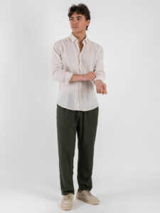 OVER-D Camicia a righe larghe in misto lino con collo alla francese OC1S2S5C11 Greige (2)