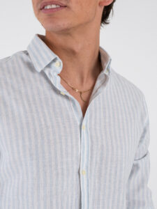 OVER-D Camicia a righe larghe in misto lino con collo alla francese OC1S2S5C11 Polvere (4)