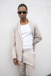 Abito regular leggero in poliviscosa con Giacca un bottone + Pantalone cropped TKN028 Beige (16)