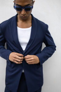Abito regular leggero in poliviscosa con Giacca un bottone + Pantalone cropped TKN028 Blu (10)
