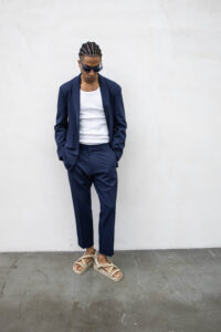 Abito regular leggero in poliviscosa con Giacca un bottone + Pantalone cropped TKN028 Blu (6)