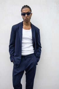 Abito regular leggero in poliviscosa con Giacca un bottone + Pantalone cropped TKN028 Blu (7)