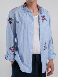 BLACKSUNDAY Camicia regular a righe ricamata con colletto KOS Azzurra (2)