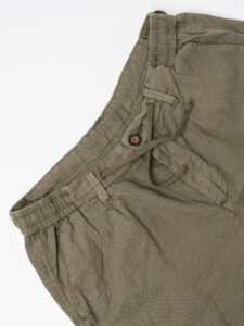 Bermuda regular in misto lino con elastico in vita KK903 Army Green (4)