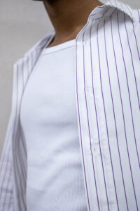 Camicia regular con riga larga e colletto KN045 BiancoViola (6)
